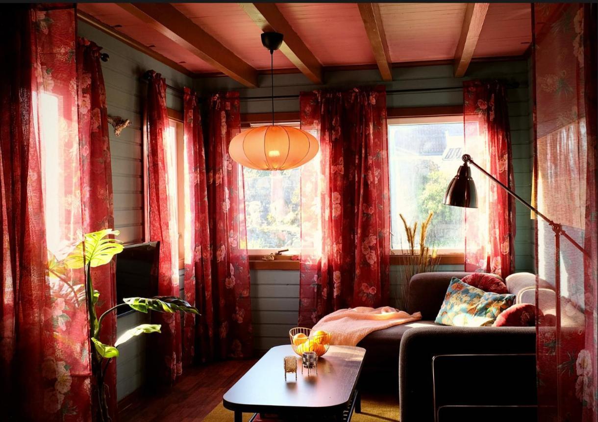 Lunvig - A Cosy Cottage In Idyllic Small Island Near Kristiansand, Sogne Extérieur photo